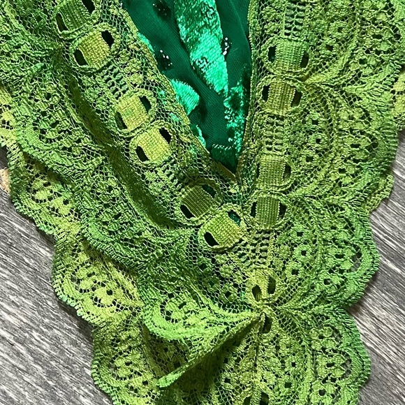 Victoria's Secret Vintage Gold Label Emerald Green Brocade Lace Teddy Bodysuit L - Picture 4 of 13